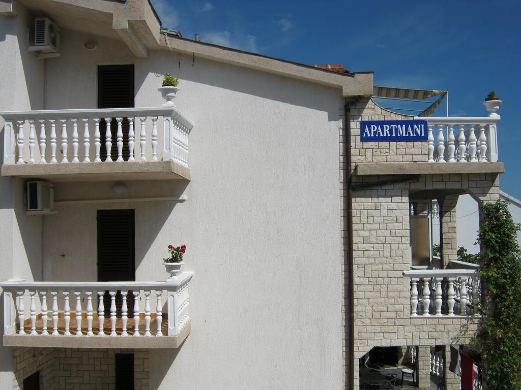 Apartments Nestor Tribalj Zewnętrze zdjęcie