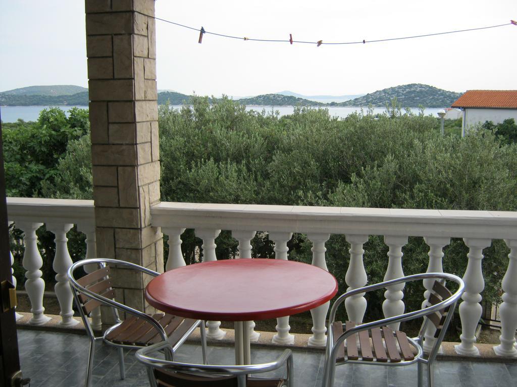 Apartments Nestor Tribalj Zewnętrze zdjęcie